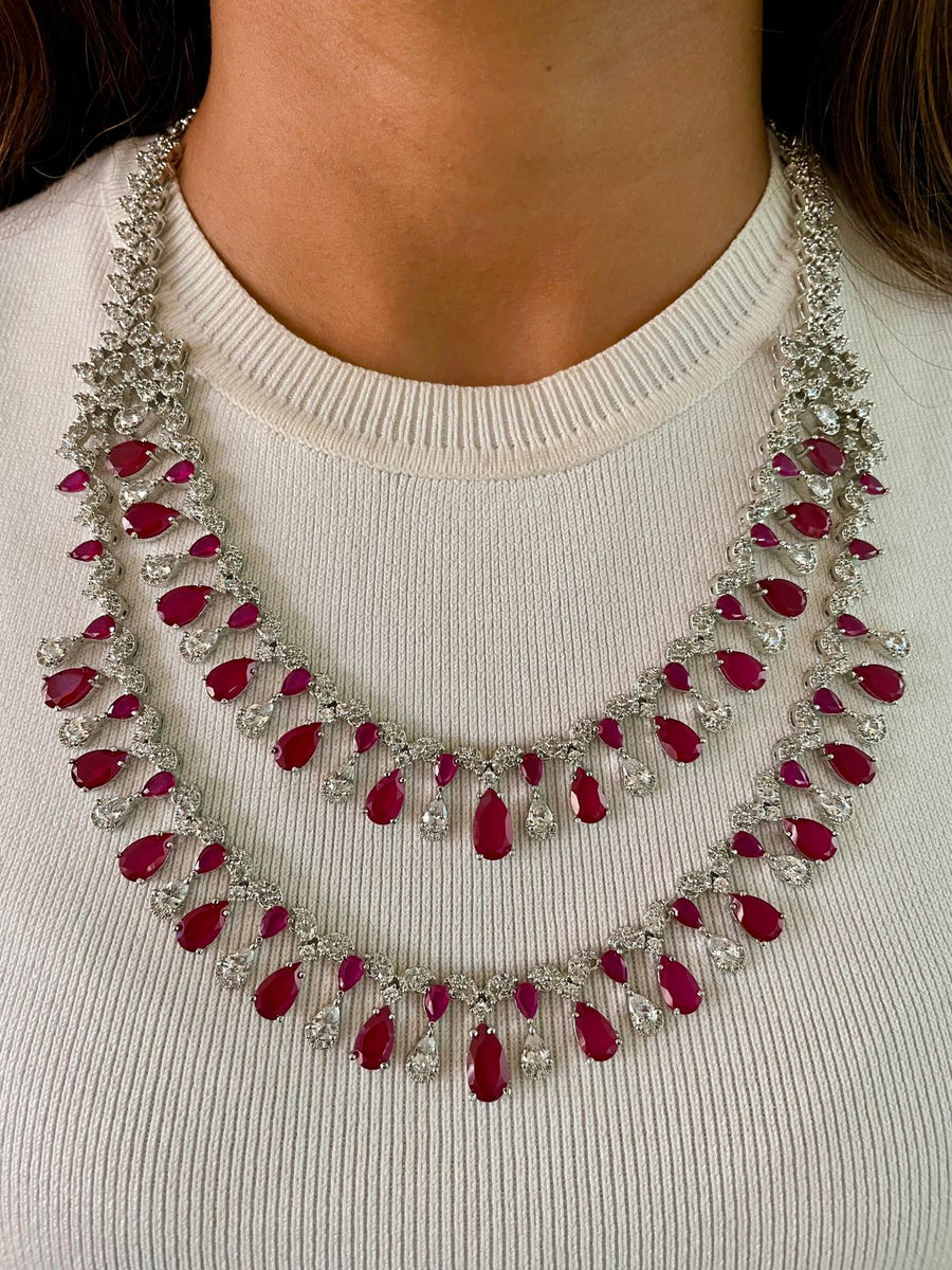 Set de collar de 2 capas Ruby & Dimonte Tear Drop (collar y aretes)