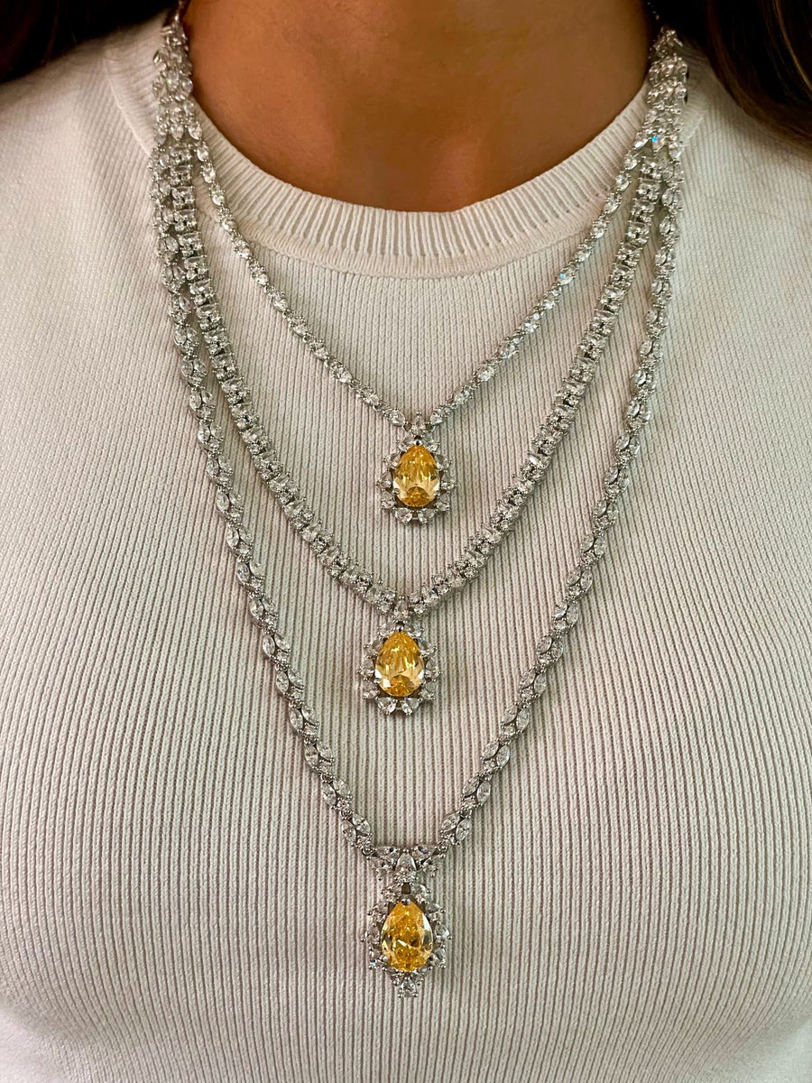 Ensemble de collier de diamant en diamant émeraude à 6 couches (boucles d'oreilles et collier)