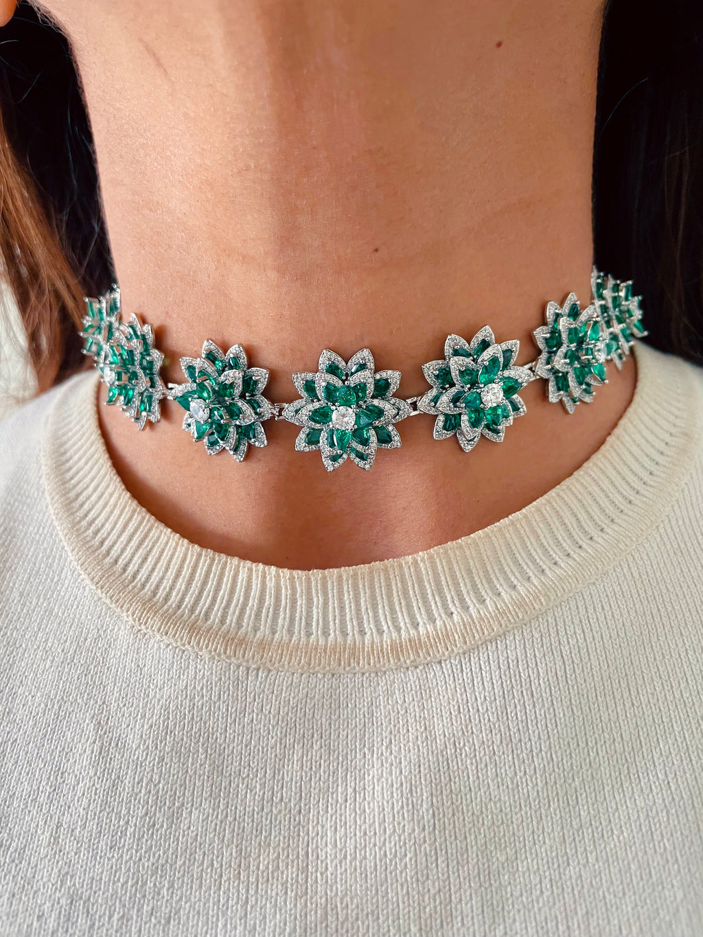 Alisha Emerald Floral Diamond Garden Choker Necklace Set — front view — Prerto