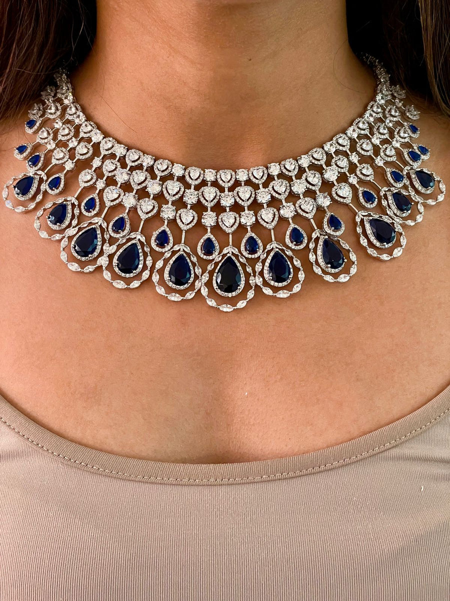 Conjunto de collar de corazón de lágrima de 5 capas Dimonte Sapphire (collar y aretes)