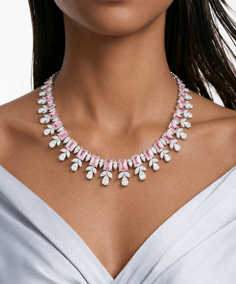 Niva Pink Leaf Drop diamantachtige zirkonia kettingset (ketting en oorbellen)