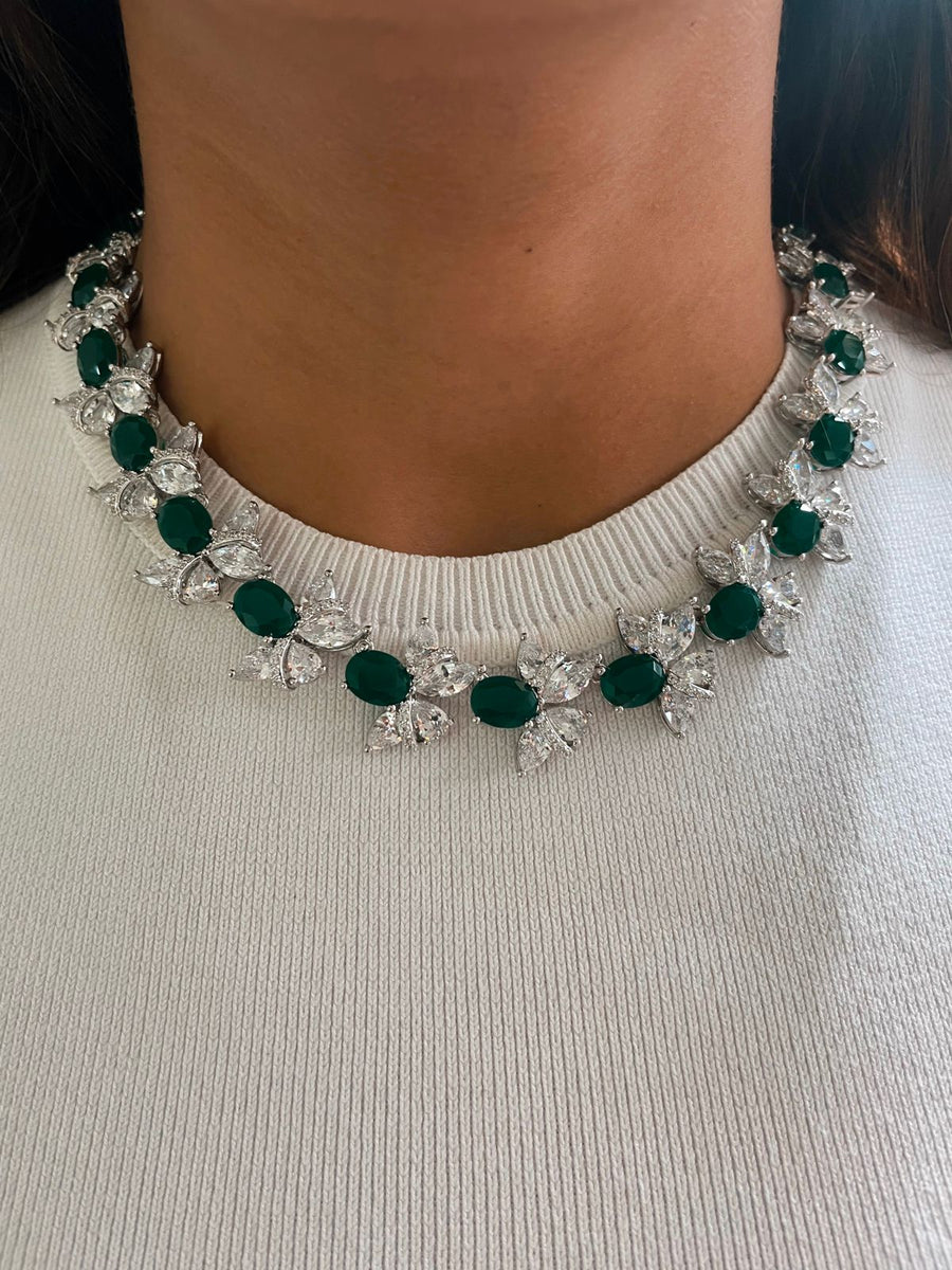 Maharani Emerald Oval Diamond Detail Line Necklace Set & Bow Emerald Diamond Necklace Set (Necklace & Earrings)