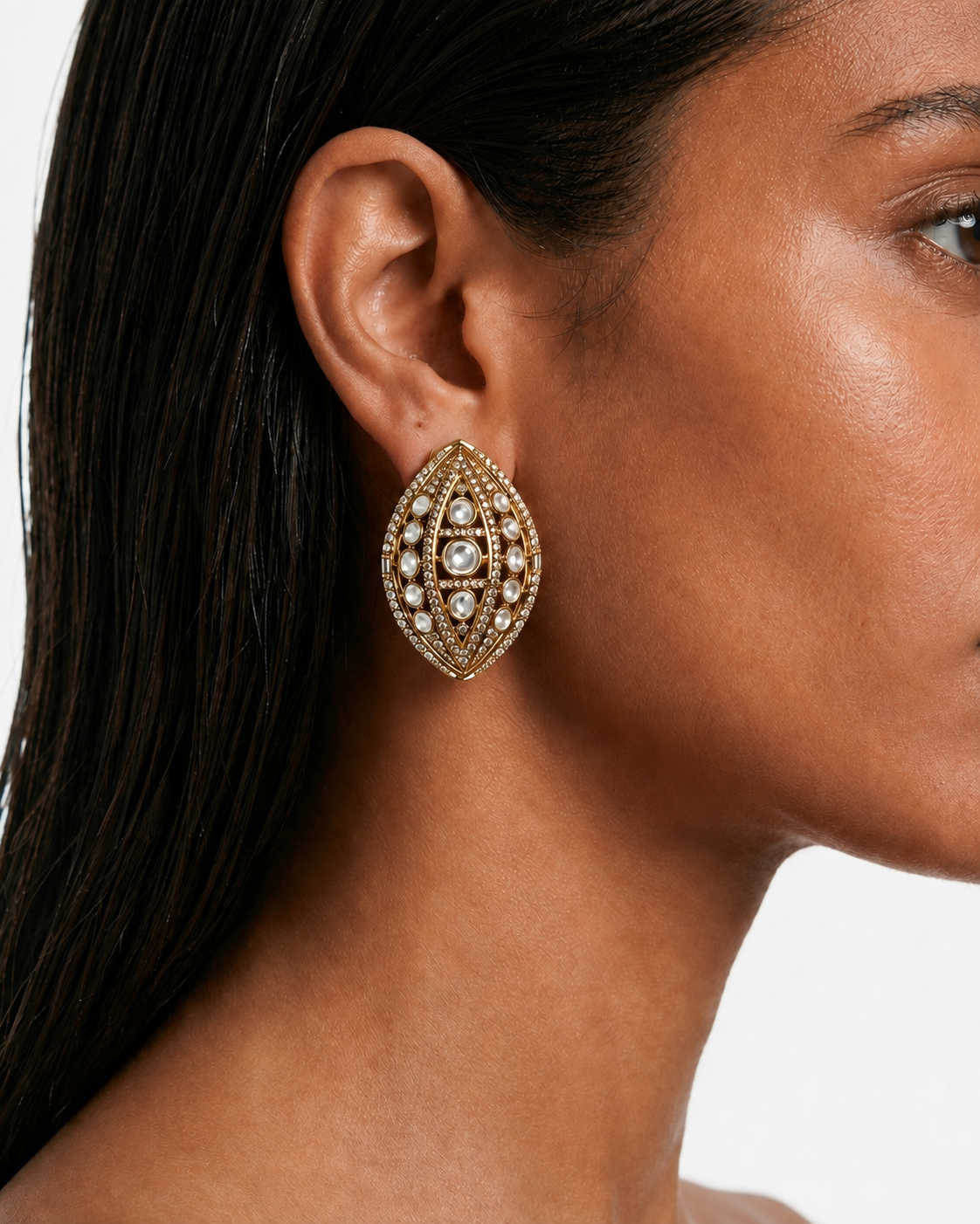 مجموعة قلادة Zehre Moissanite Polki Kundan مرصعة بالزركون والألماس - قلادة وأقراط