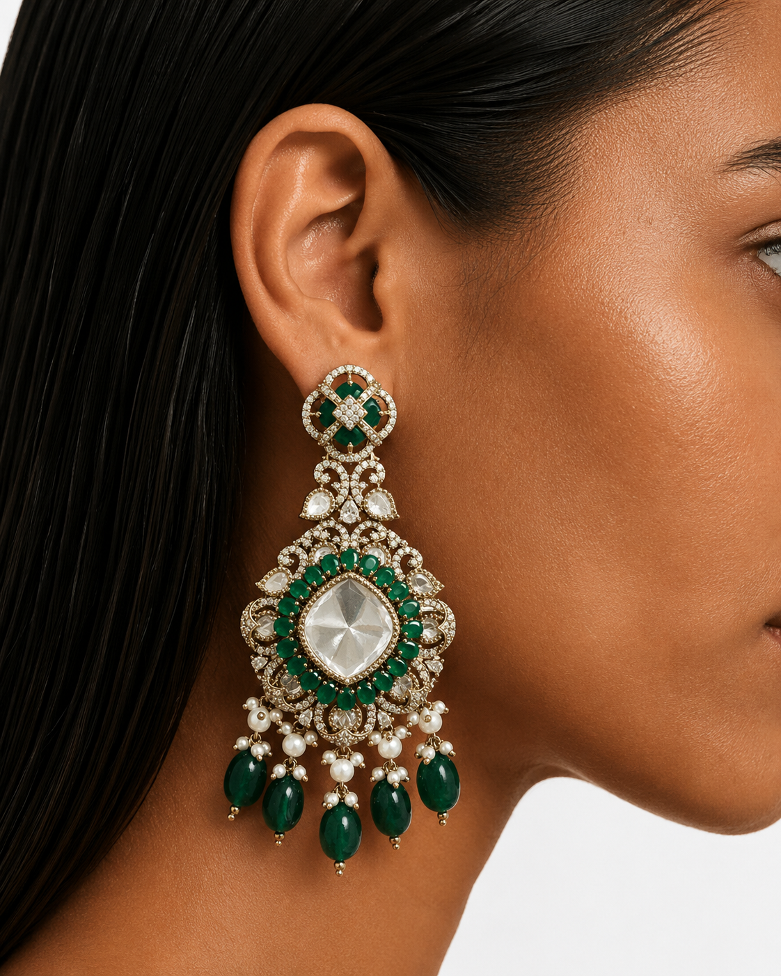Niko Emerald Moissanite Polki Kundan Necklace Set (Necklace, Earrings & Maang Tikka)