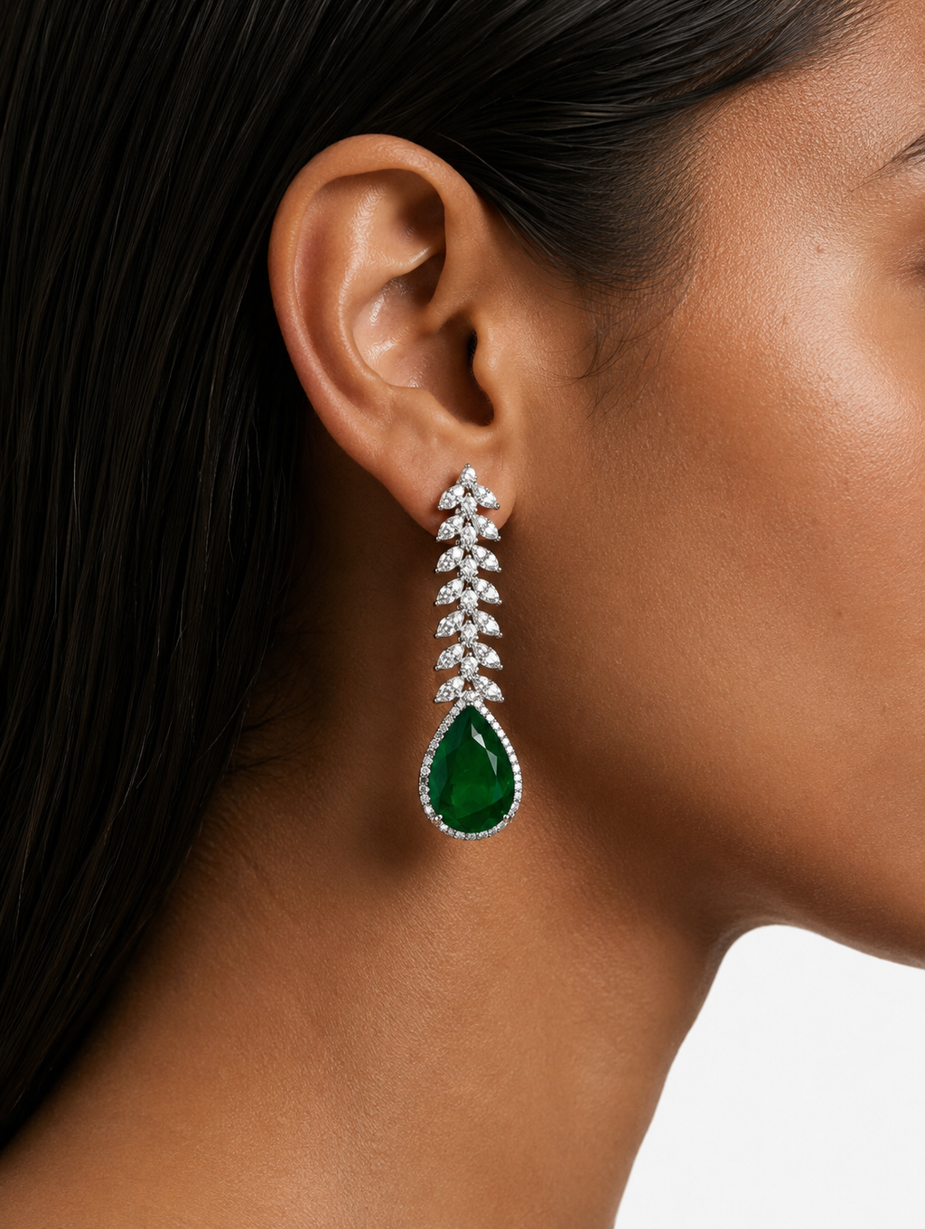 Noéline Emerald Diamond-Like Zircon Three Layer Statement Necklace Set – Necklace & Earrings