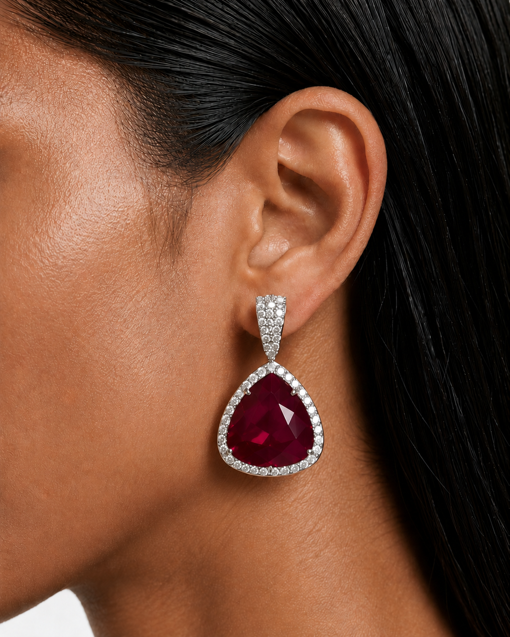Élodie Ruby Heart Pendant Diamond-Like Zircon Necklace Set – Necklace & Earrings