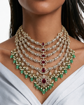 Zoyael Conjunto de collar en capas con detalles de diamantes, rubíes, esmeraldas, perlas y moissanita Polki Kundan - Collar y aretes