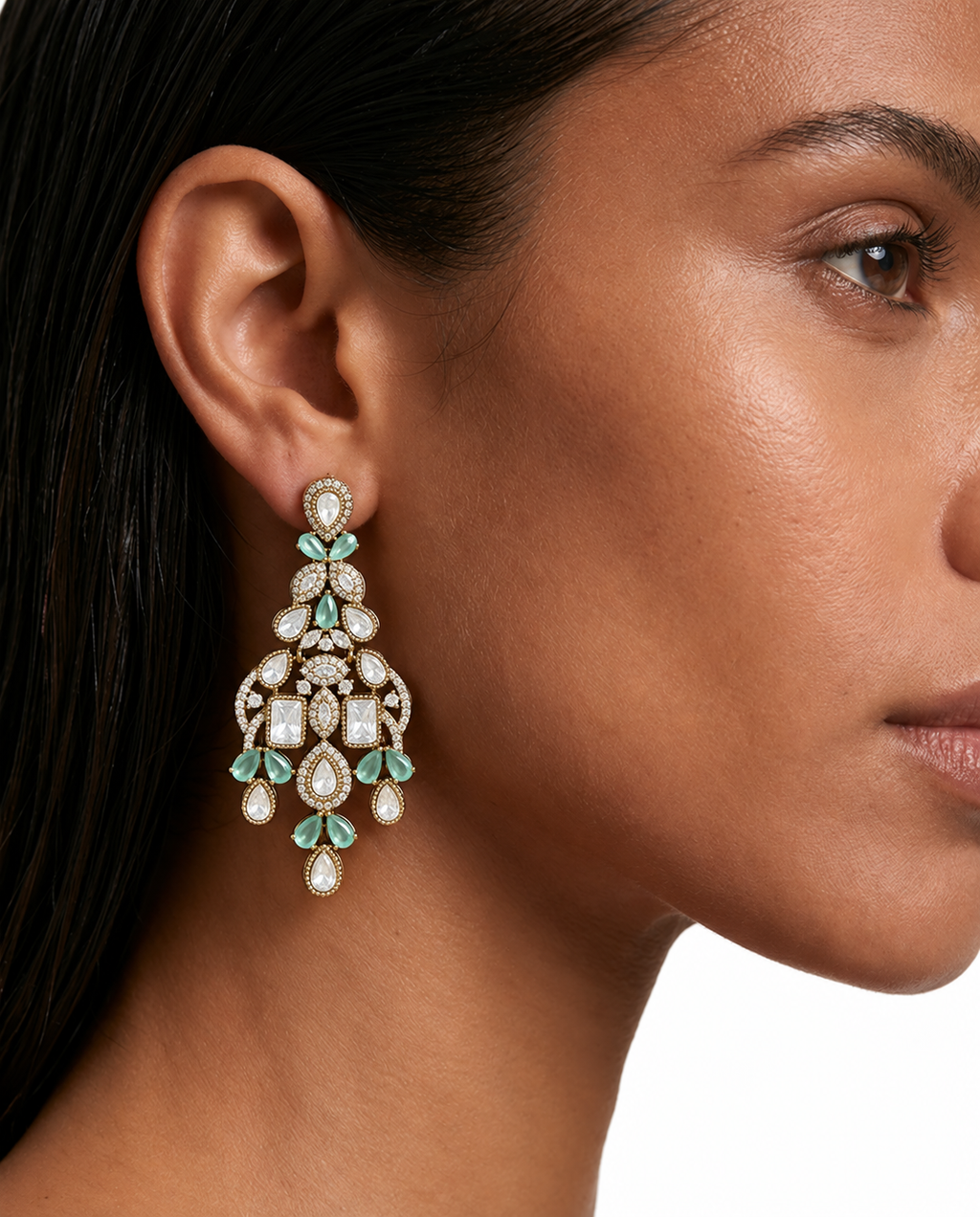 Juego de collar Polki Kundan de moissanita de diamantes y menta Leya: collar, aretes y Maang Tikka