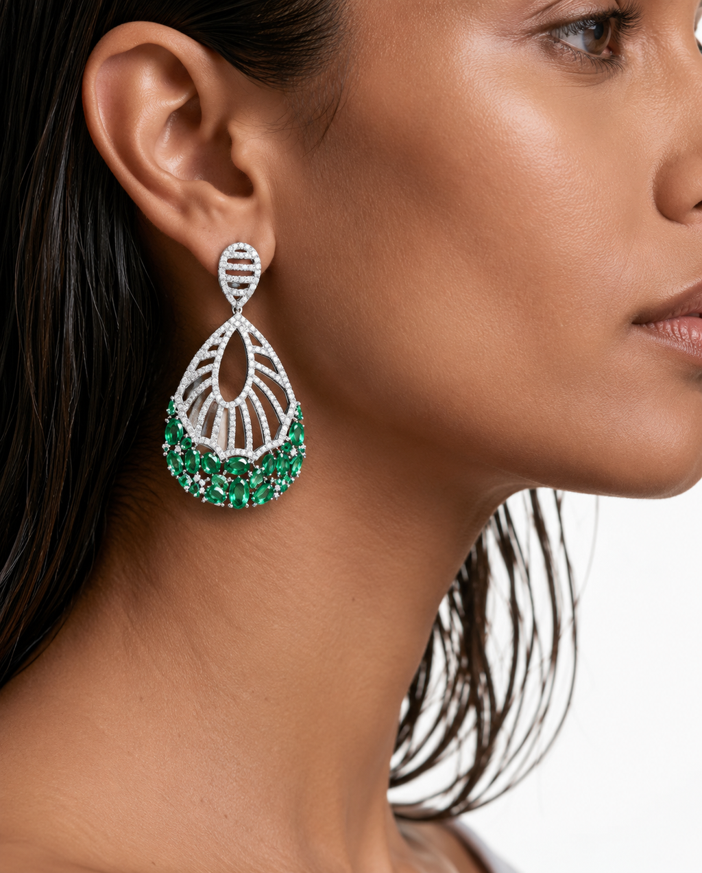 Evia Emerald Diamond-Like Zircon Leaf Necklace Set – Necklace & Earrings