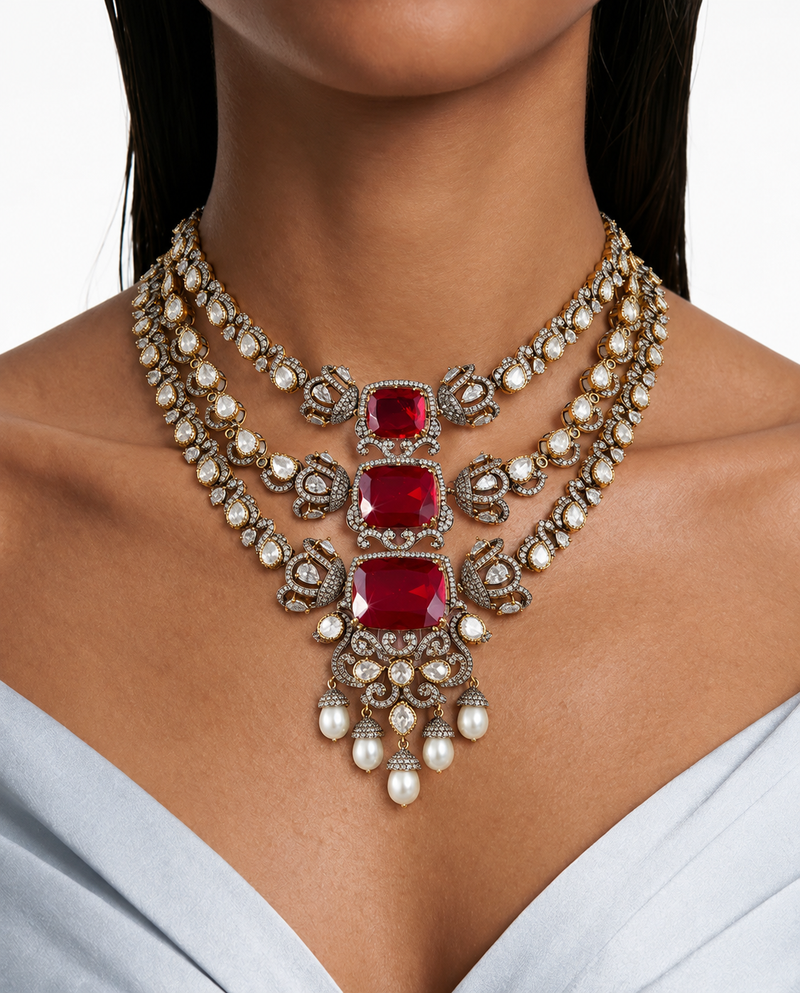 Ensemble de collier Kundan Polki à 3 couches de rubis et de moissanite (collier et boucles d'oreilles)