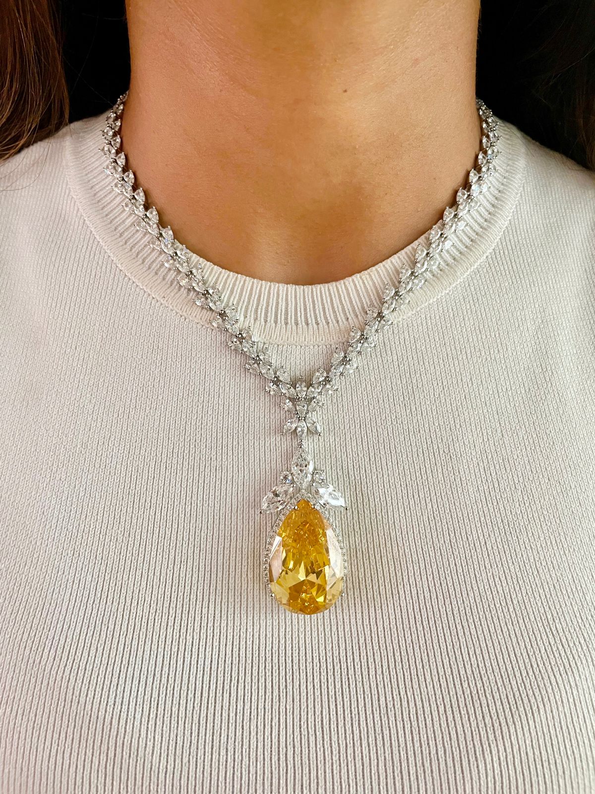 Citrine Elliptic Dimonte Necklace & Earrings Set — front view — Prerto
