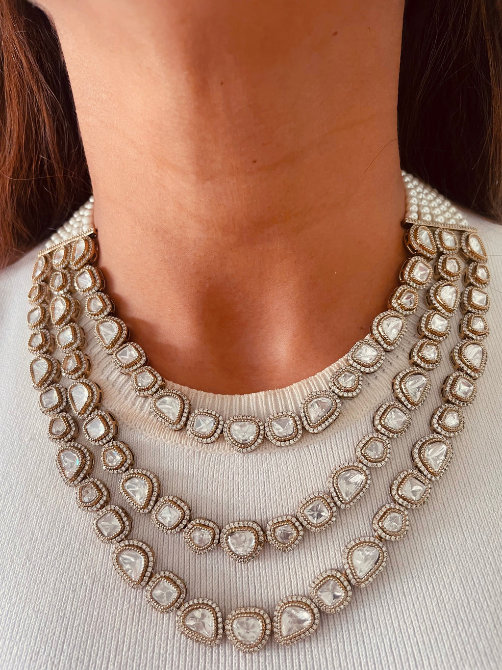 Zarfina Triple Courtly Moissanite Polki Kundan Haar Necklace Set — front view — Prerto