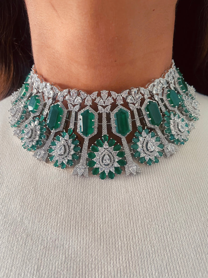 Lara Emerald Diamond Couture Choker Necklace Set — front view — Prerto