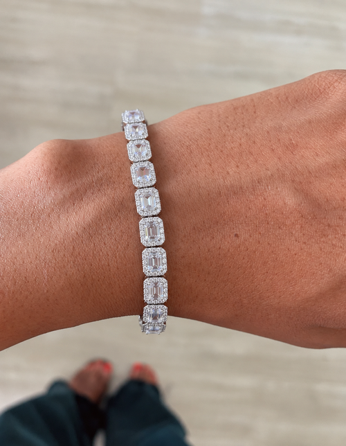 Evia  Diamond-Like Zircon Emerald-Cut Tennis Bracelet