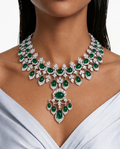 Vionne Emerald طقم عقد زركون على شكل زهرة ودمعة ألماس (قلادة وأقراط)