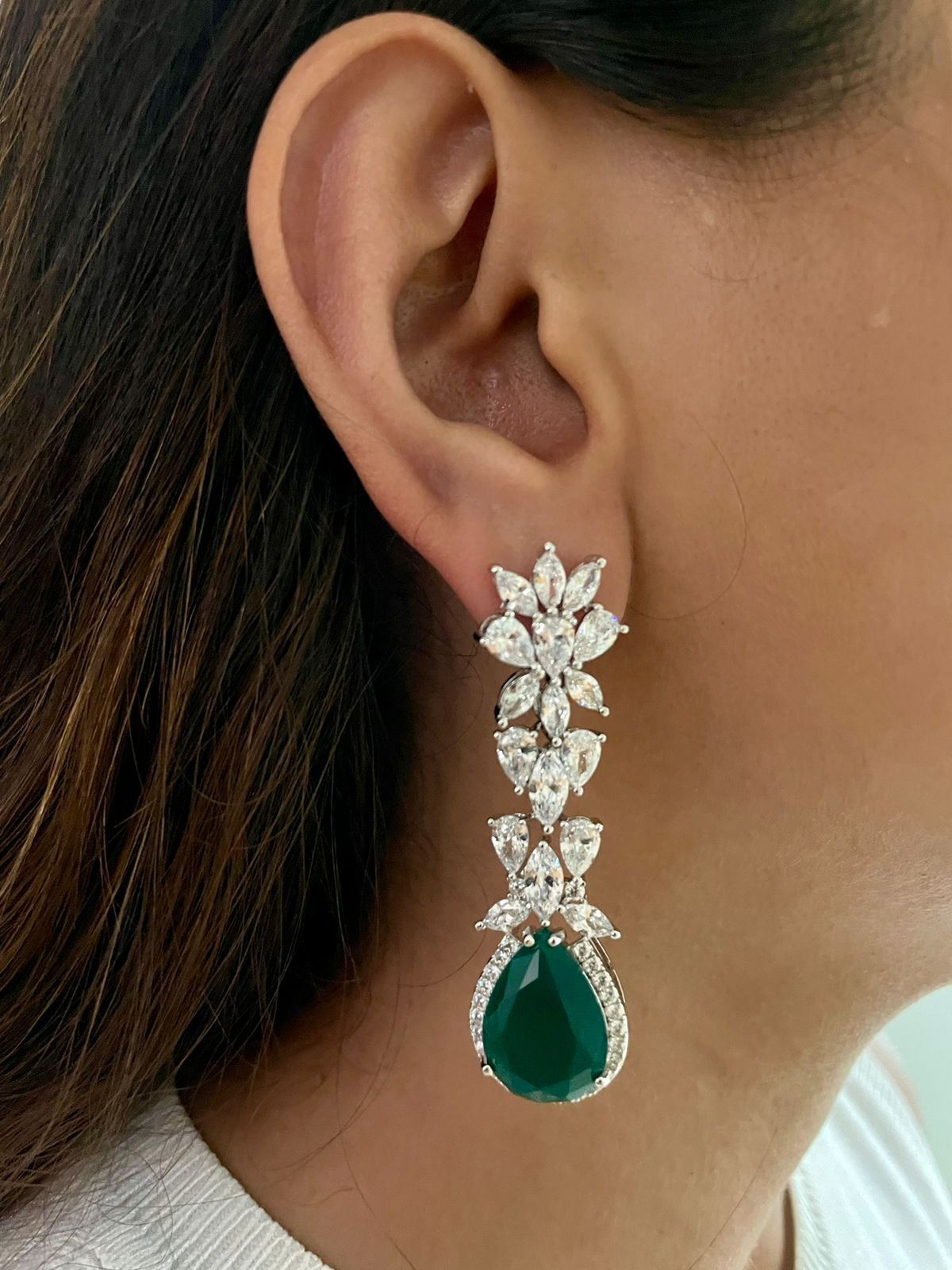 Emerald Elliptic Dimonte Necklace & Earrings Set — worn on model — Prerto