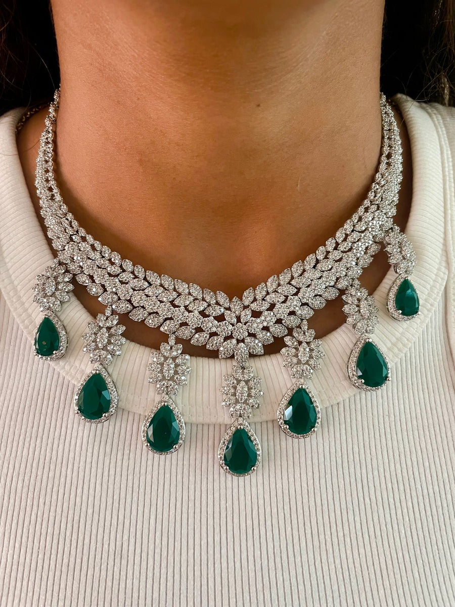 Emerald Pine Drops Diamond Necklace Set (Necklace & Earrings)