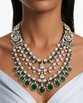 Rajika Emerald Moissanite Polki Kundan Floral Layered Bridal Necklace Set - Collier, boucles d'oreilles et Maang Tikka