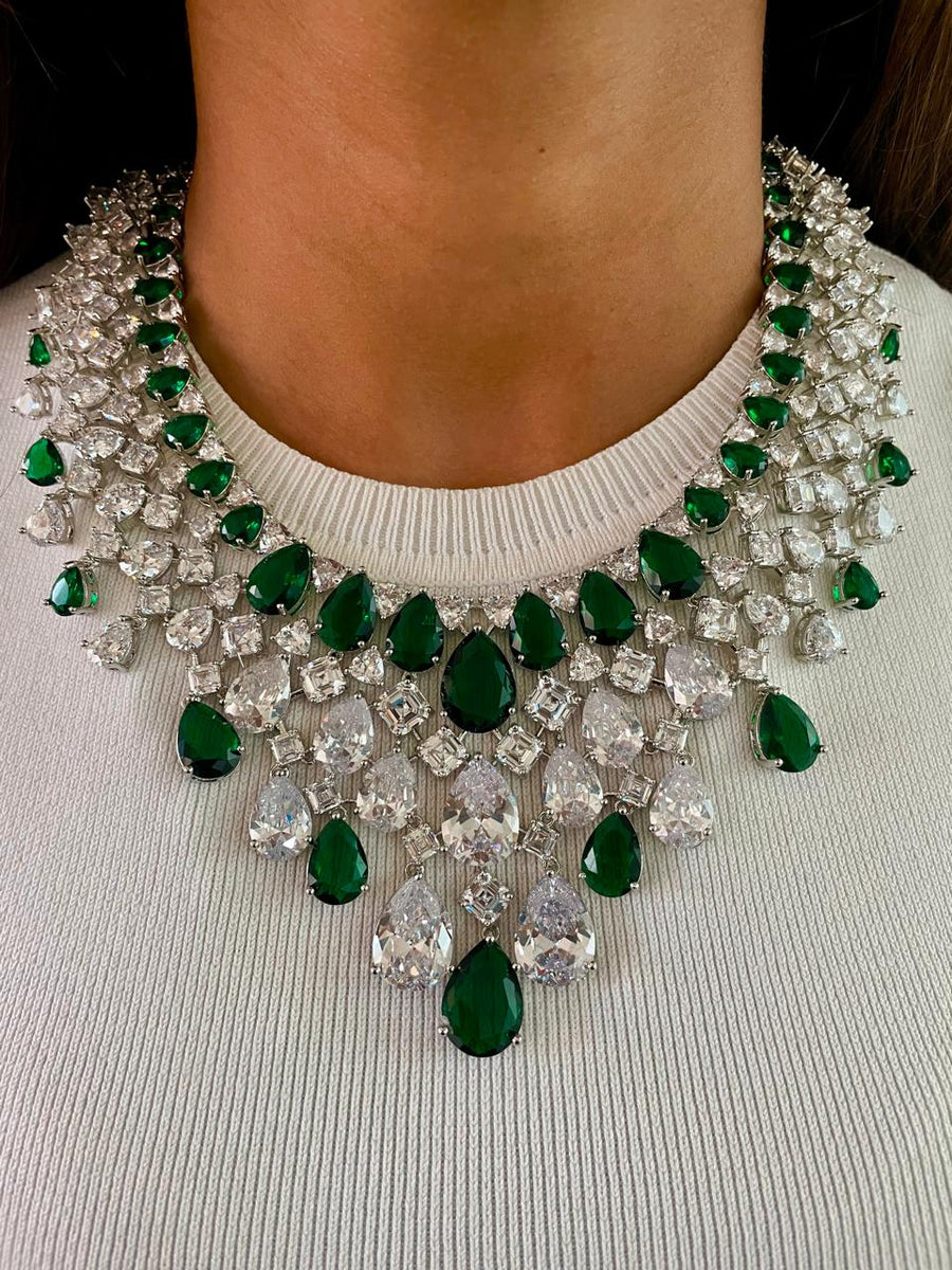 Maharani Diamond Emerald Stone Necklace Set & Geometric Drops Statement Emerald & Diamond Necklace Set (2Necklace, 2Earrings & 2Mang Tika)