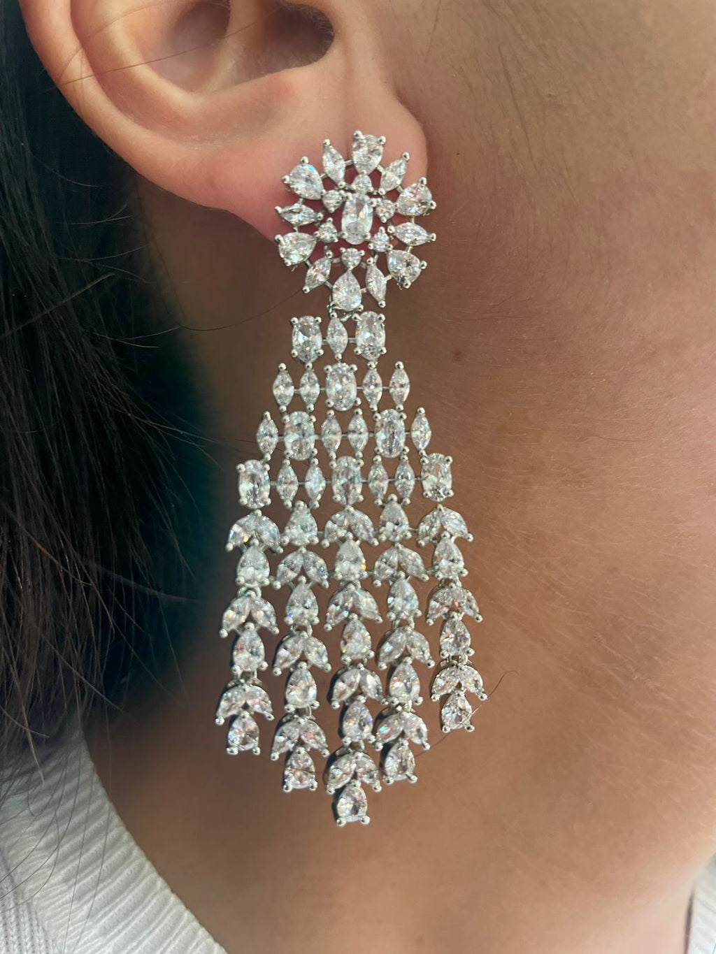 Honeybee Dimonte Necklace & Earrings Set — worn on model — Prerto