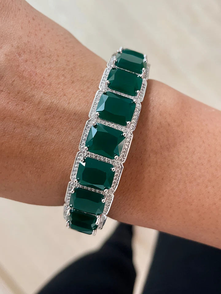 Emerald Drop Statement Necklace Set — detail view — Prerto