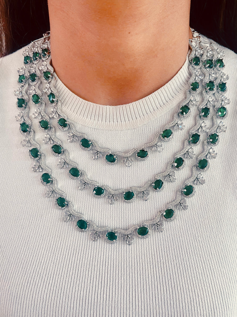 Ensemble de diamants Carleen Emerald (collier et boucles d'oreilles)