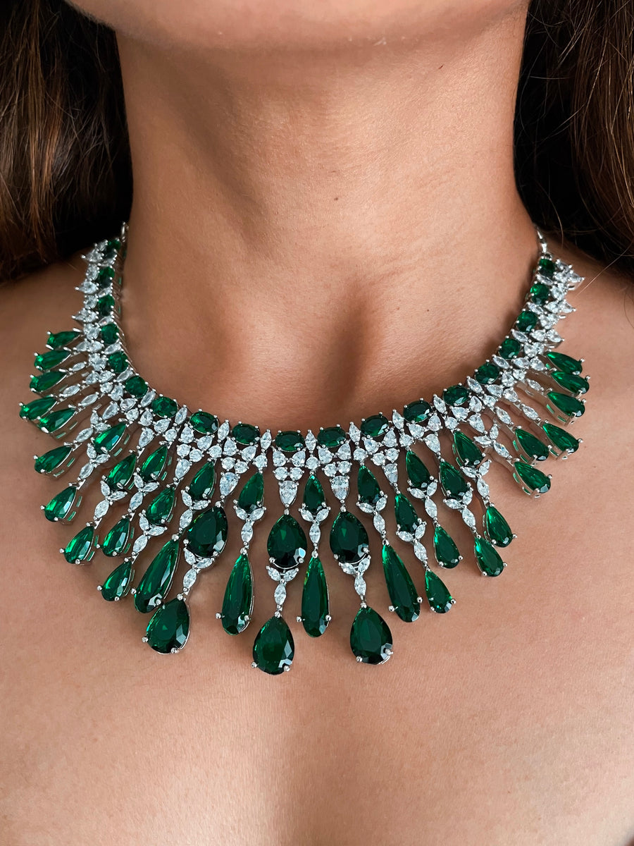 Verklaring Multi Layer Emerald Drops & Diamond Setting Pendant Set (oorbellen en ketting)