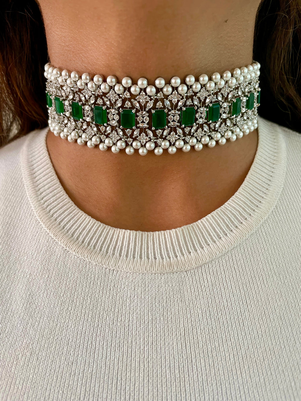 Pearl & Emerald Diamond Choker Necklace Set — front view — Prerto