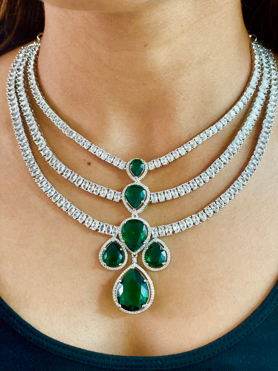 Emerald deals bib necklace