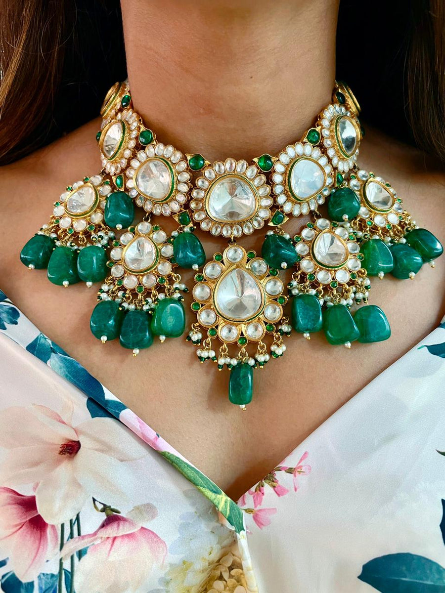 Maharani Emerald Polki Kundan Tumblr Collar Set (collar y aretes)