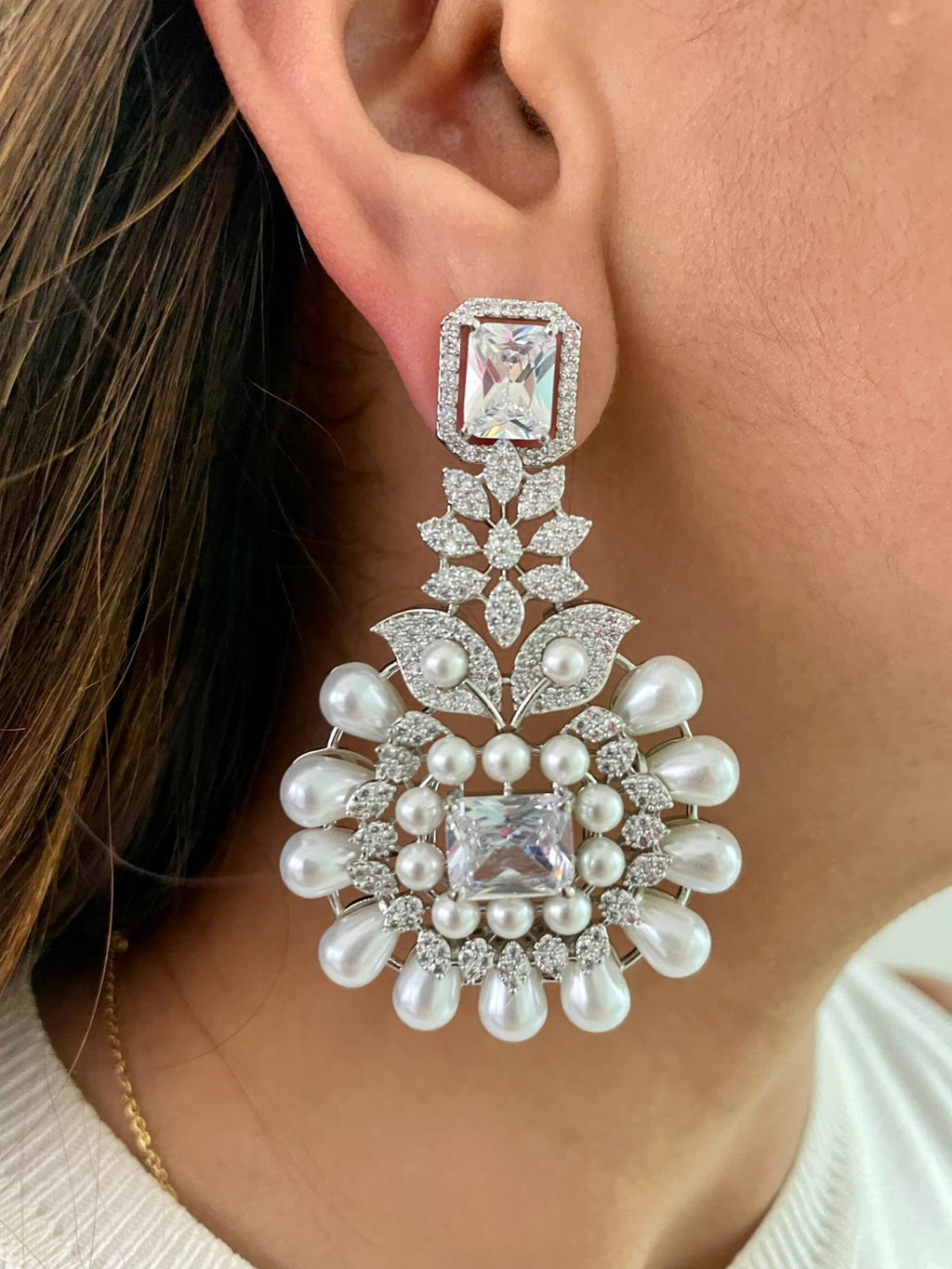 Paso Pearly Trio Diamond Necklace Set — worn on model — Prerto