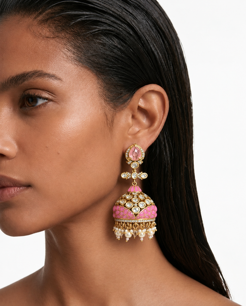 Gulrang roze traan Moissanite Polki Kundan kettingset - ketting, oorbellen en Maang Tikka