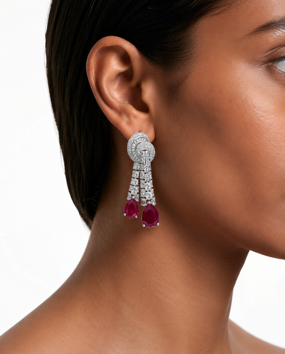 طقم عقد مزدوج من Tivelle Ruby مرصع بالزركون على شكل ألماس (قلادة وأقراط)