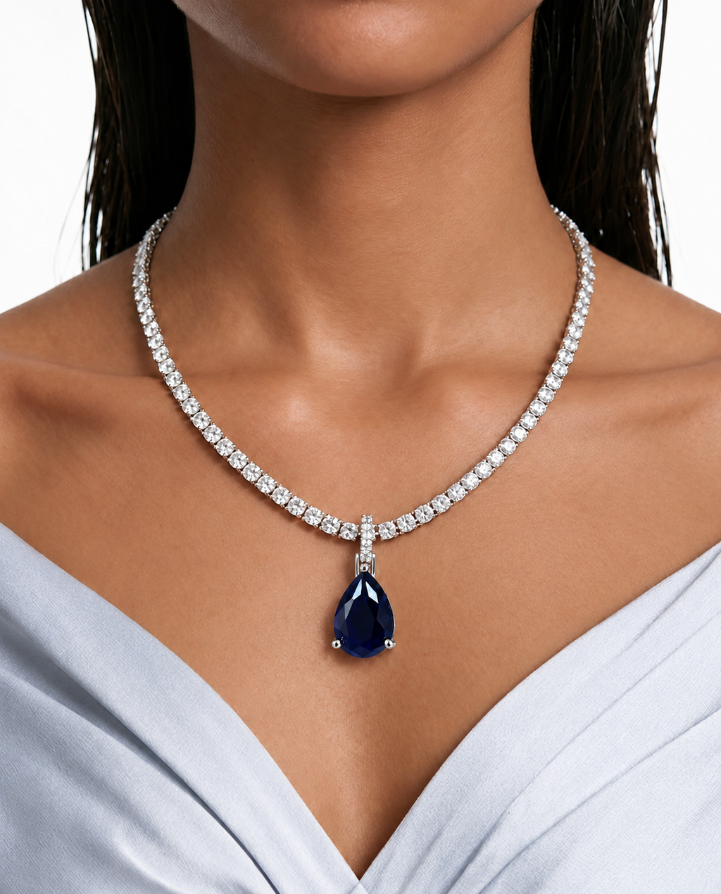 Juego de collar con colgante de pera y circonita tipo diamante de zafiro Eliska (collar y pendientes)