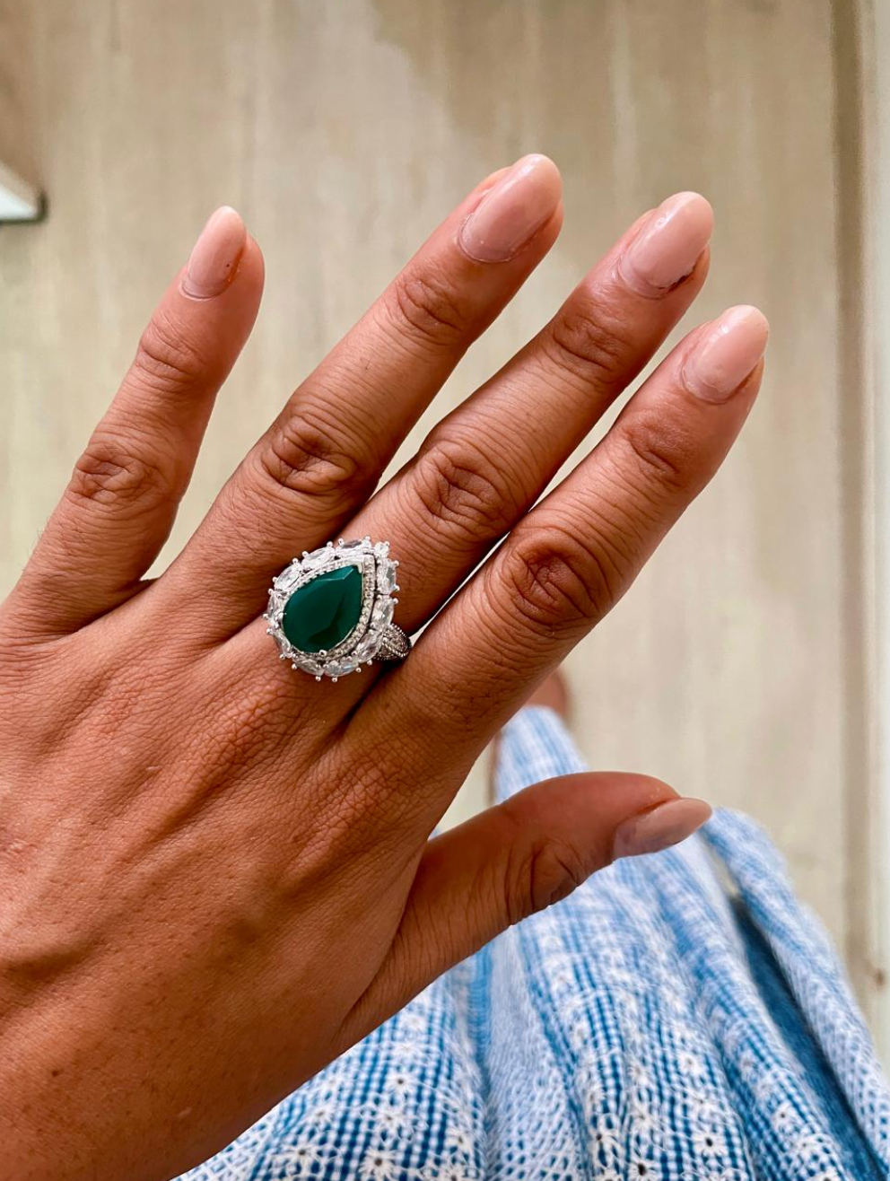 Daffodil Emerald Diamond Setting Jewellery Set — flat lay — Prerto