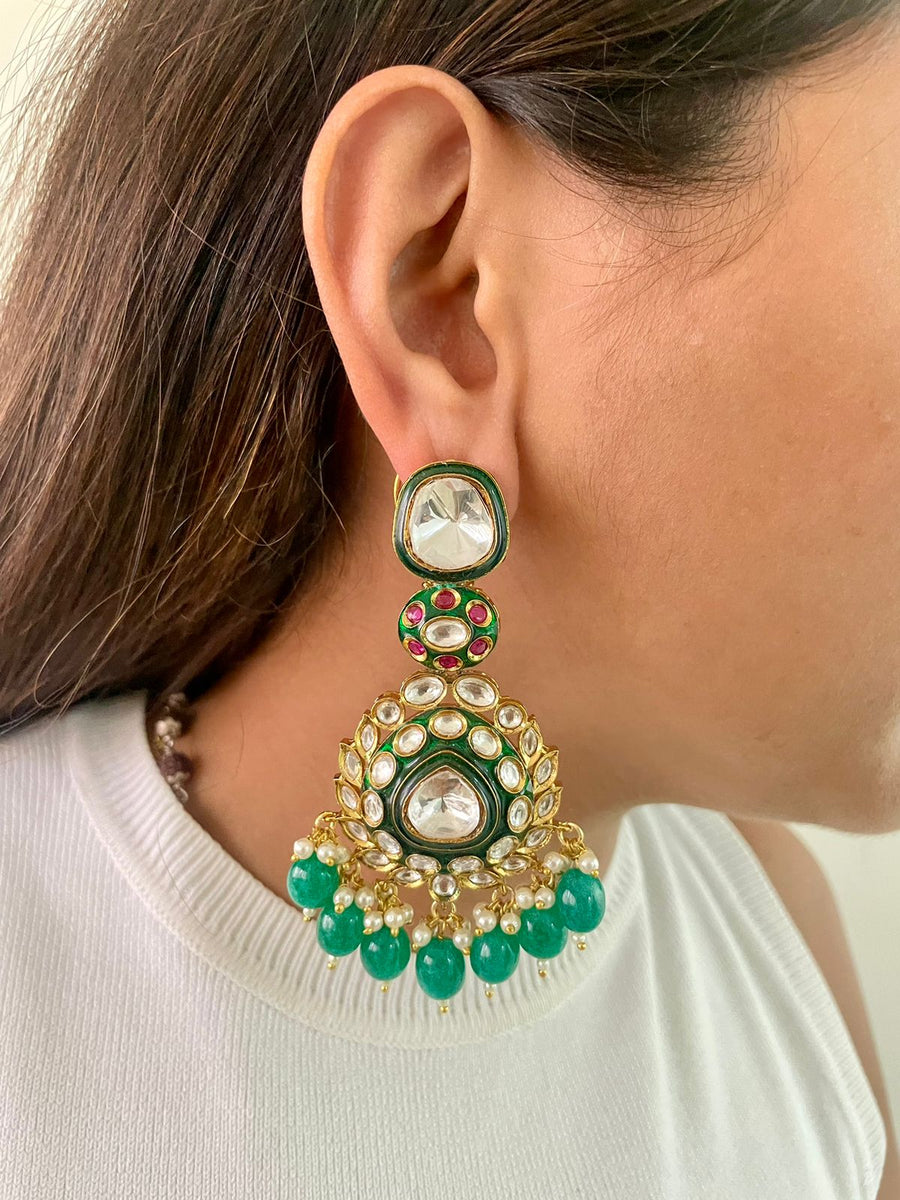 Seema Emerald Kundan Drops Polki Set (Necklace, Earrings & Mang Tika)