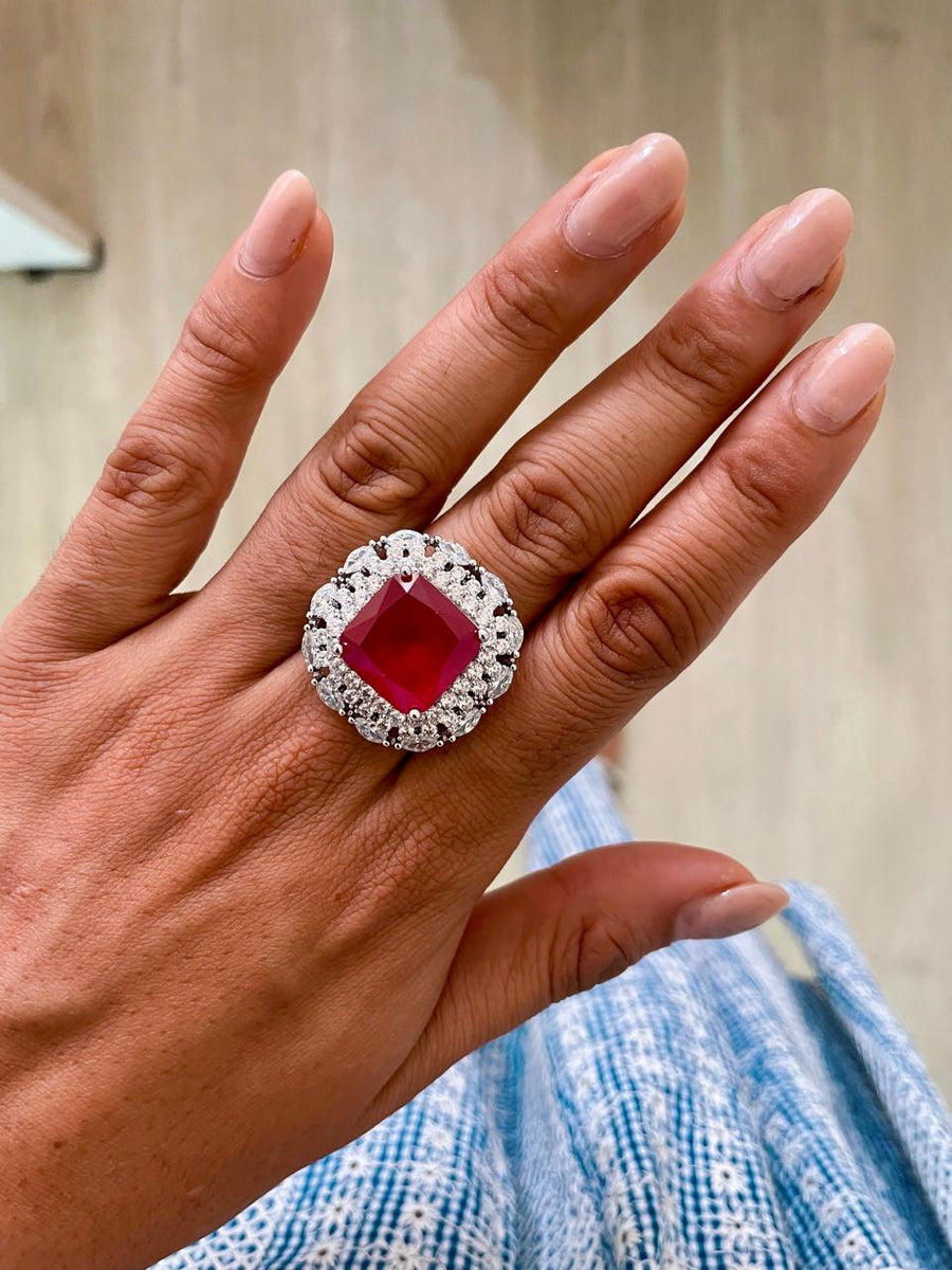 Anillo cuadrado ruby ​​dimonte