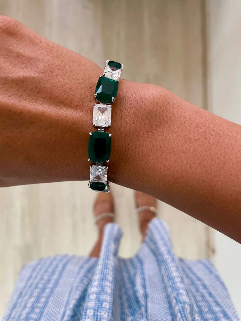 Emerald Elliptic Dimonte Necklace & Earrings Set — detail view — Prerto