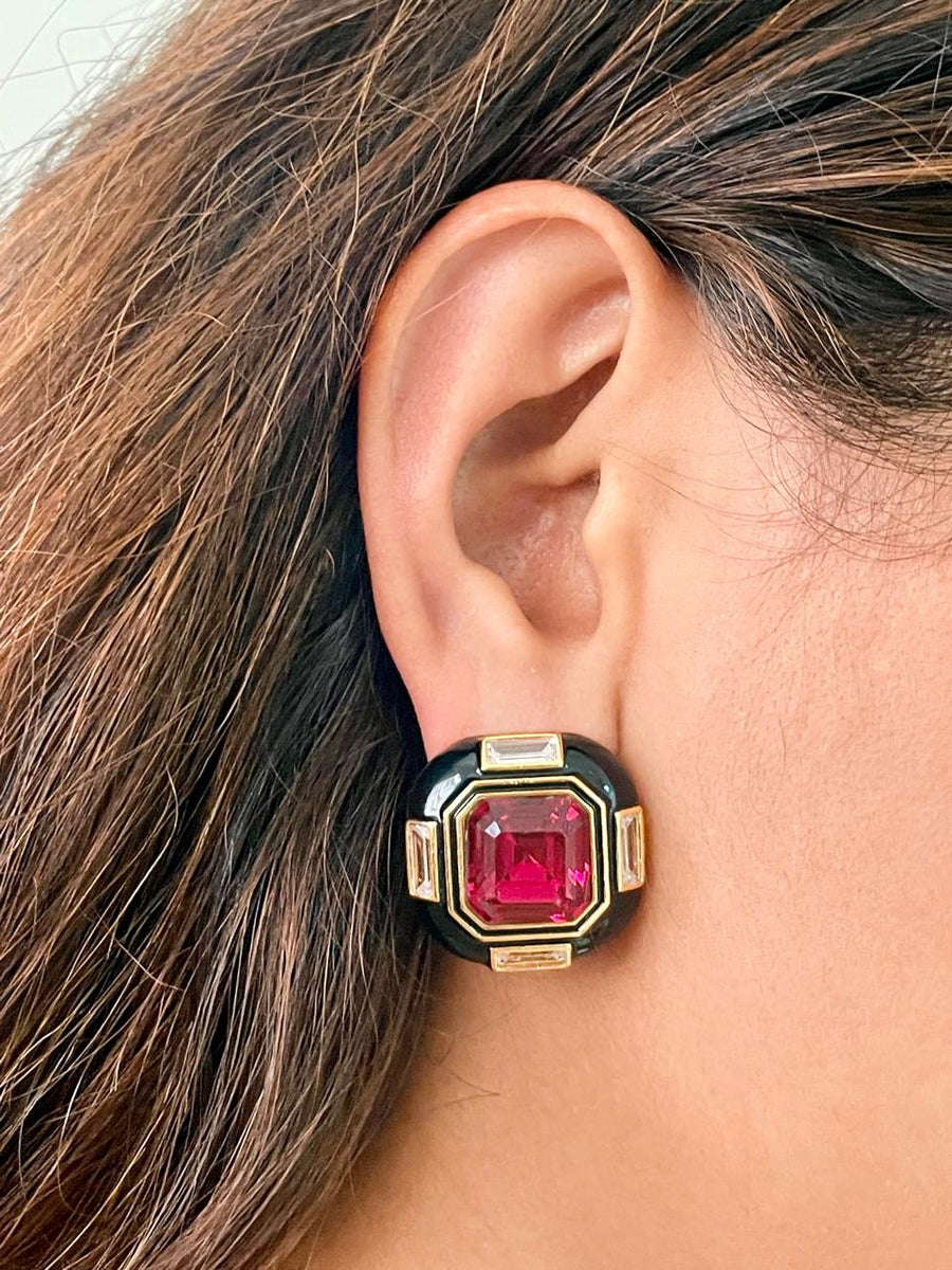 Zwart email Gold Ruby Dimonte Studs