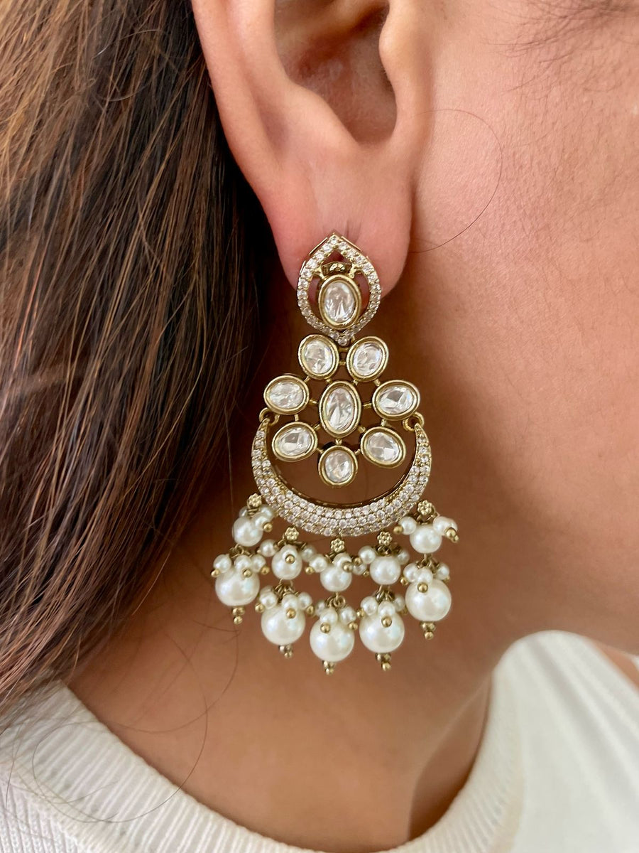 Adoor Ruby Meena Dimonte Pearl Drop Hasdi Collier (collier et boucles d'oreilles)