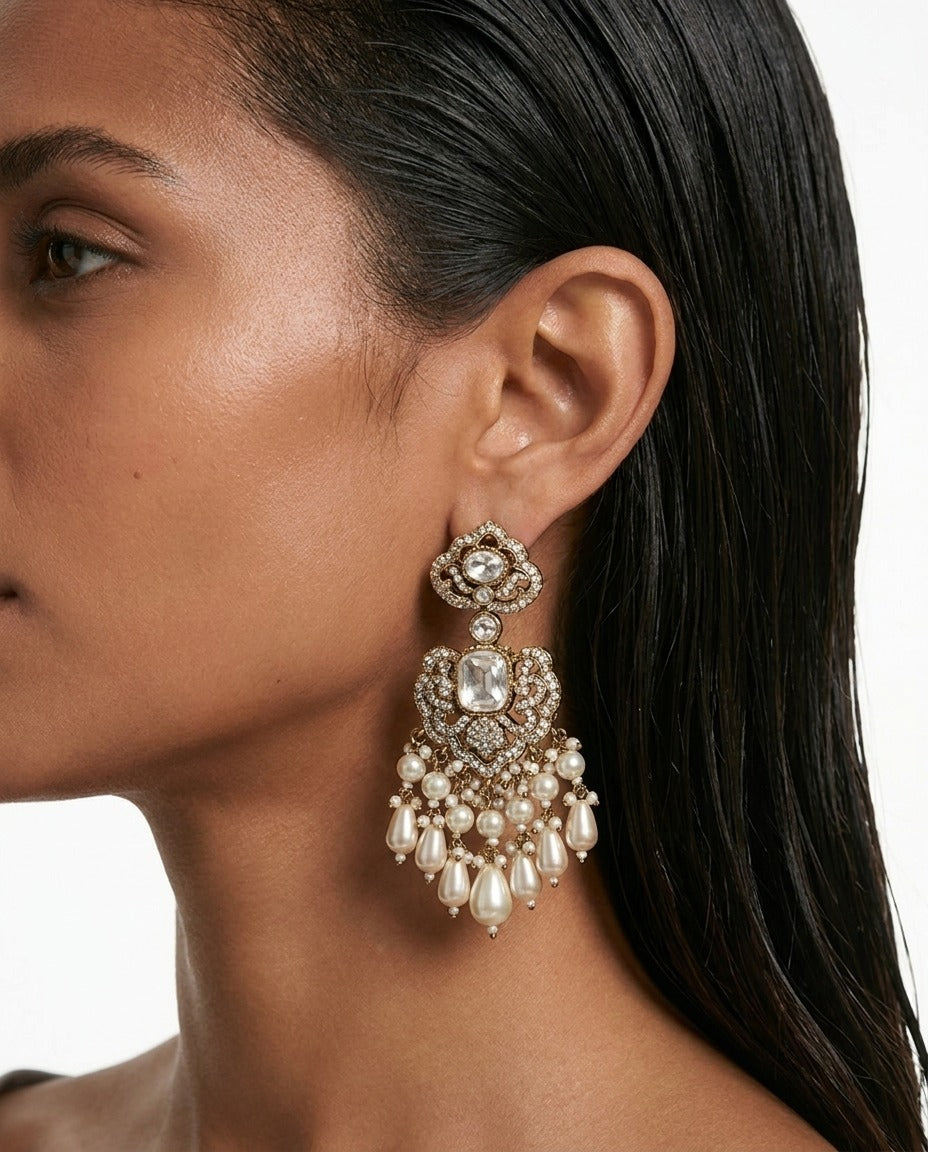 Anvi Pearls & Moissanite Polki Kundan with Zircon Diamond Detailing Necklace Set – Necklace, Earrings & Maang Tikka