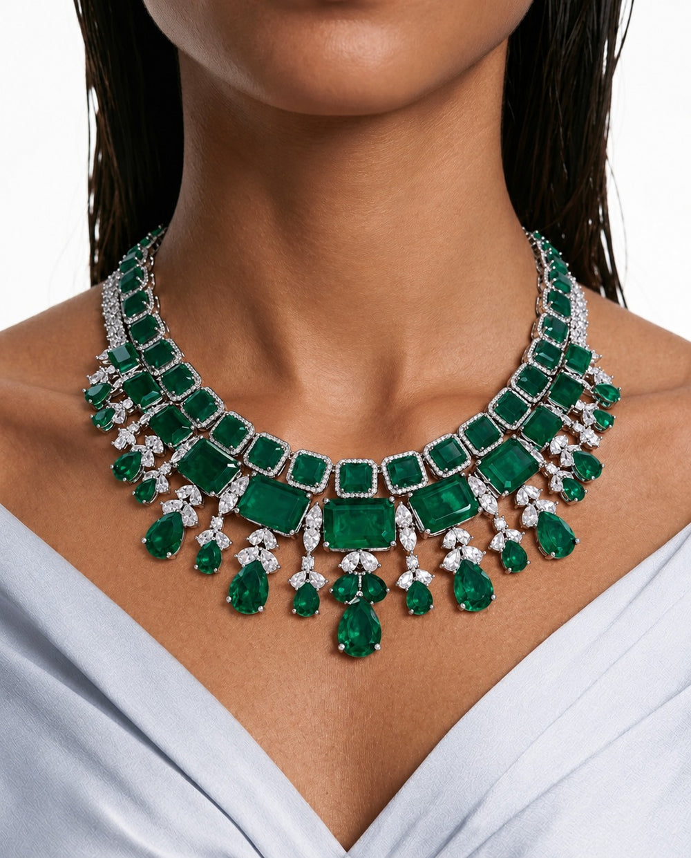 Maharani Amalina Emerald Luxe Couture & Emerald Square Single Line Tennis Diamond Necklace Set (2 colliers et 2 boucles d'oreilles)