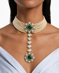Saya Emerald & Pearl Moissanite Polki Kundan con juego de gargantilla con detalles de diamantes de circón - Collar y aretes