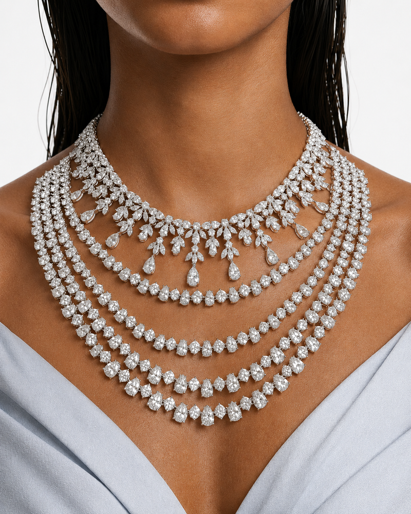 Maharani Aizah Vierlaags diamantachtige zirkoon verklaring kettingset & Aizel diamantachtige zirkoon verklaring kettingset Kettingset (2 kettingen en 2 oorbellen)