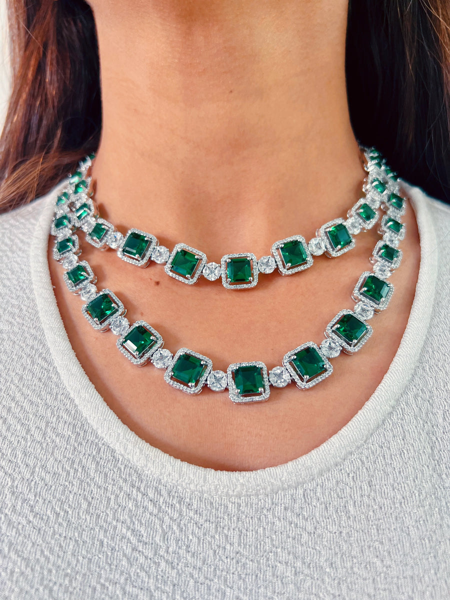 Norah Emerald Set (boucles d'oreilles et collier)