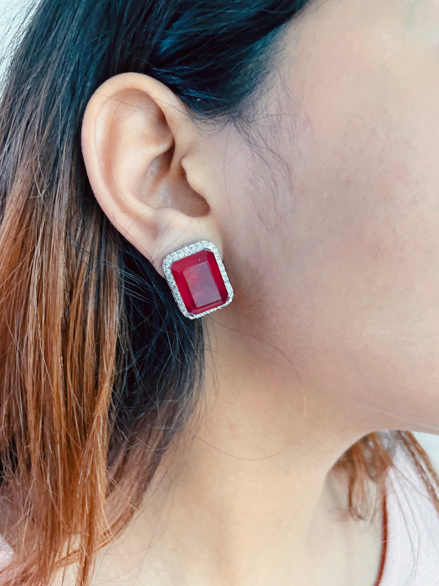 Aela Ruby Set (Pendientes y collar)