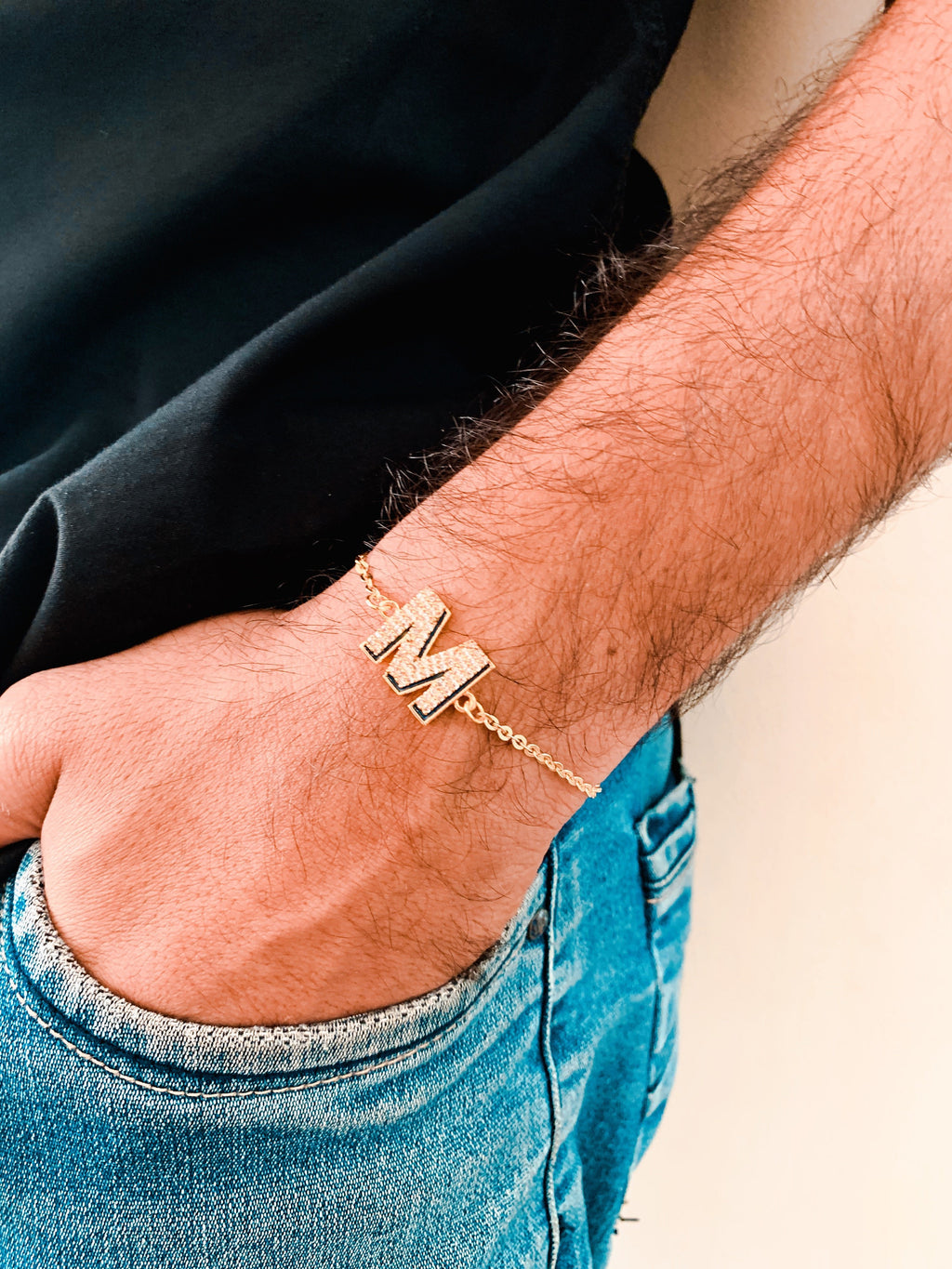 Shadow Iniziale Gold Initial Charm Bracelet — angled view — Prerto